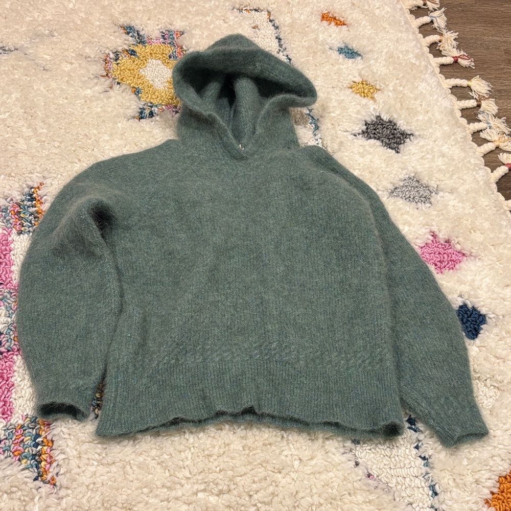 La Maille Sezane Sweater